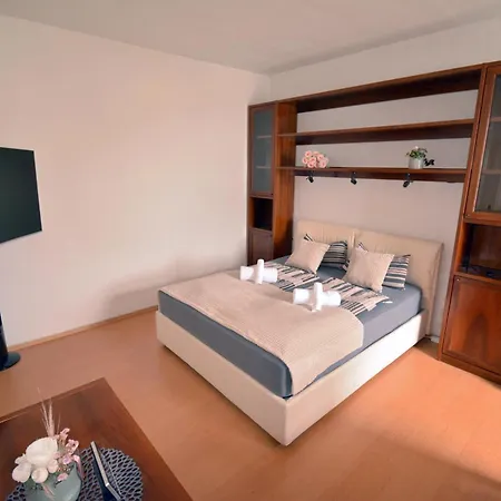 Auszeit Im Herzen Von Mit Privatgarage Villach