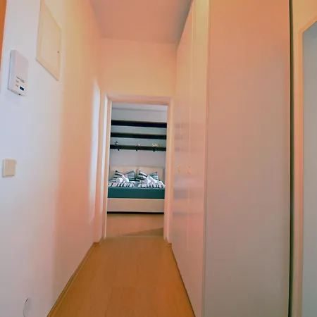Auszeit Im Herzen Von Mit Privatgarage * Villach